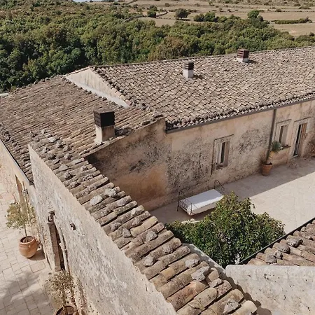 Alojamento de Turismo Rural Dimora Delle Balze Noto